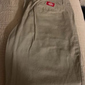 Dickies Girl’s Size 17 EUC